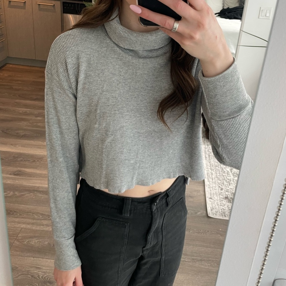 Aritzia - TNA Waffle Long Sleeve Turtleneck, Grey